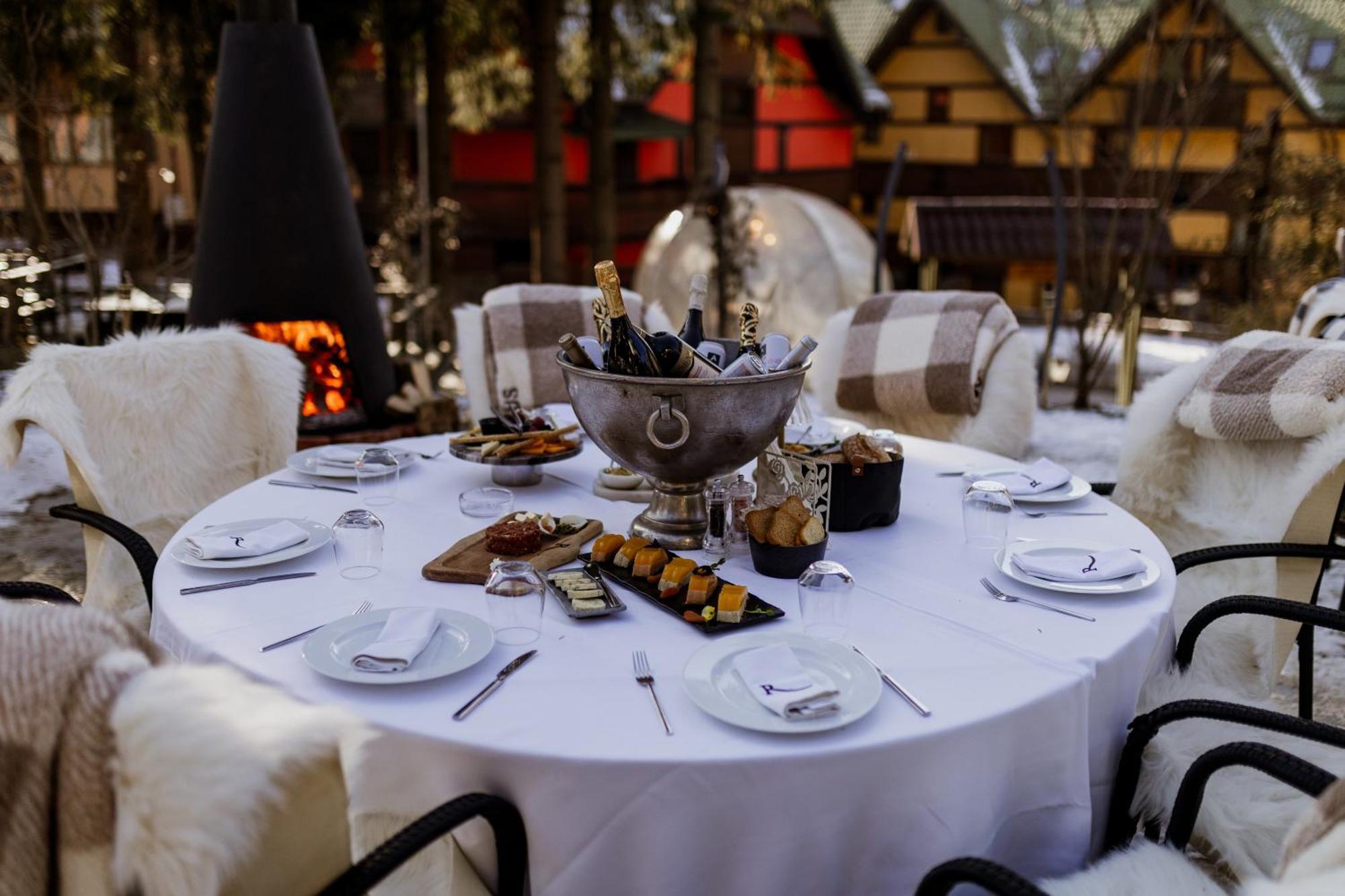 Elexus Boutique Hotel Predeal Luaran gambar