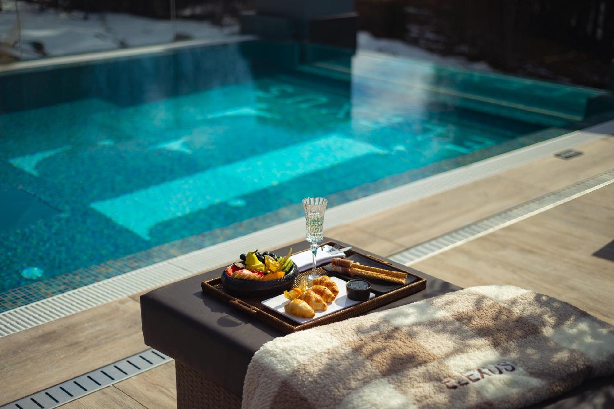 Elexus Boutique Hotel Predeal Luaran gambar