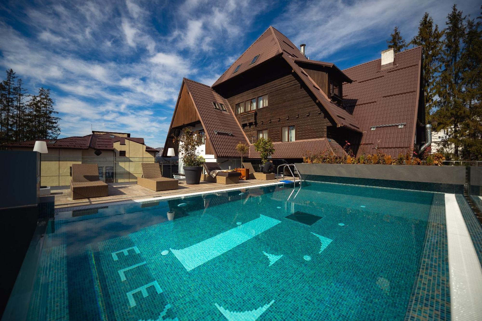 Elexus Boutique Hotel Predeal Luaran gambar