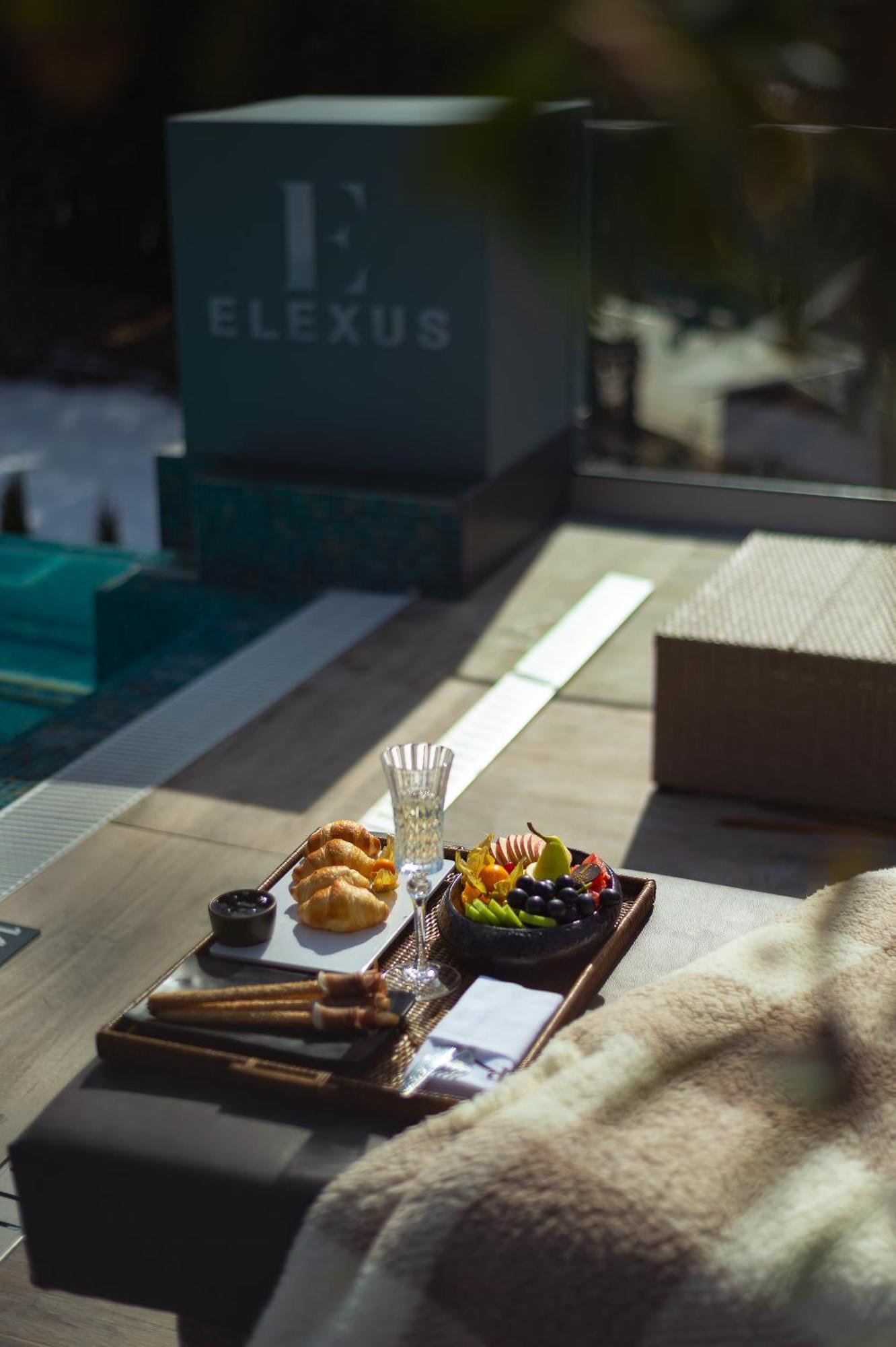 Elexus Boutique Hotel Predeal Luaran gambar
